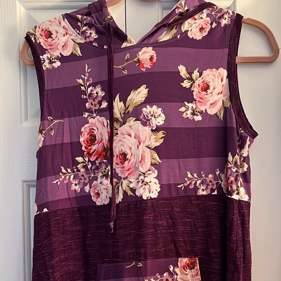 NWT LulaRoe Brittany Tank - Picture 2 of 4